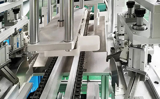亚美AM8AG全自动口罩生产流水线