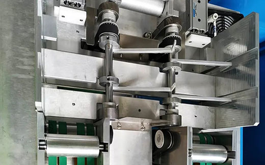 亚美AM8AG全自动口罩生产流水线特点优势