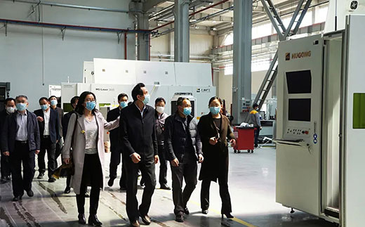 苏州市副市长蒋来清等向导调研亚美AM8AG机械人智能装备工业基地