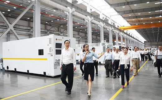 江苏省委常委、苏州市委书记蓝绍敏等向导调研亚美AM8AG智能